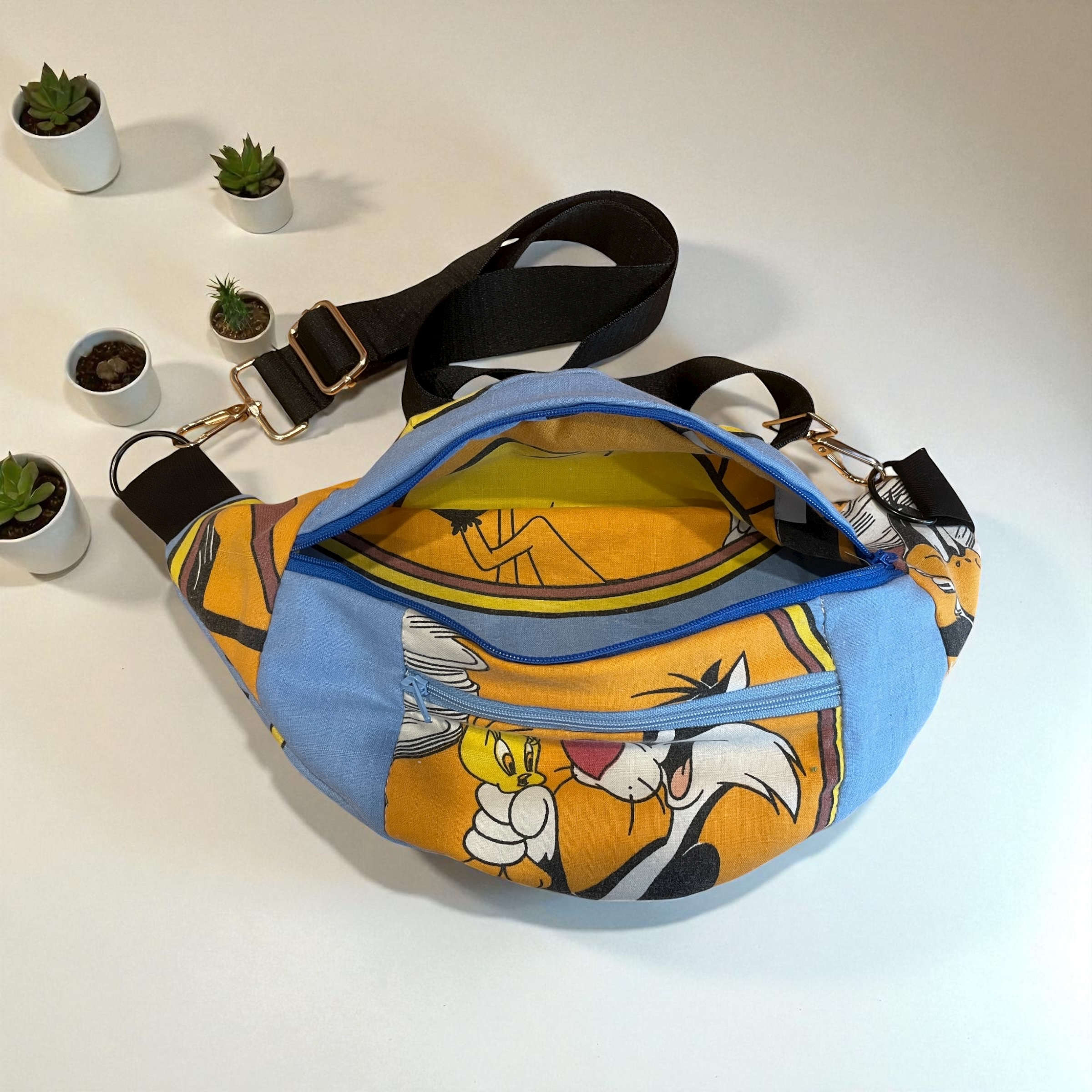 sac banane Titi & Grosminet — visuel 5