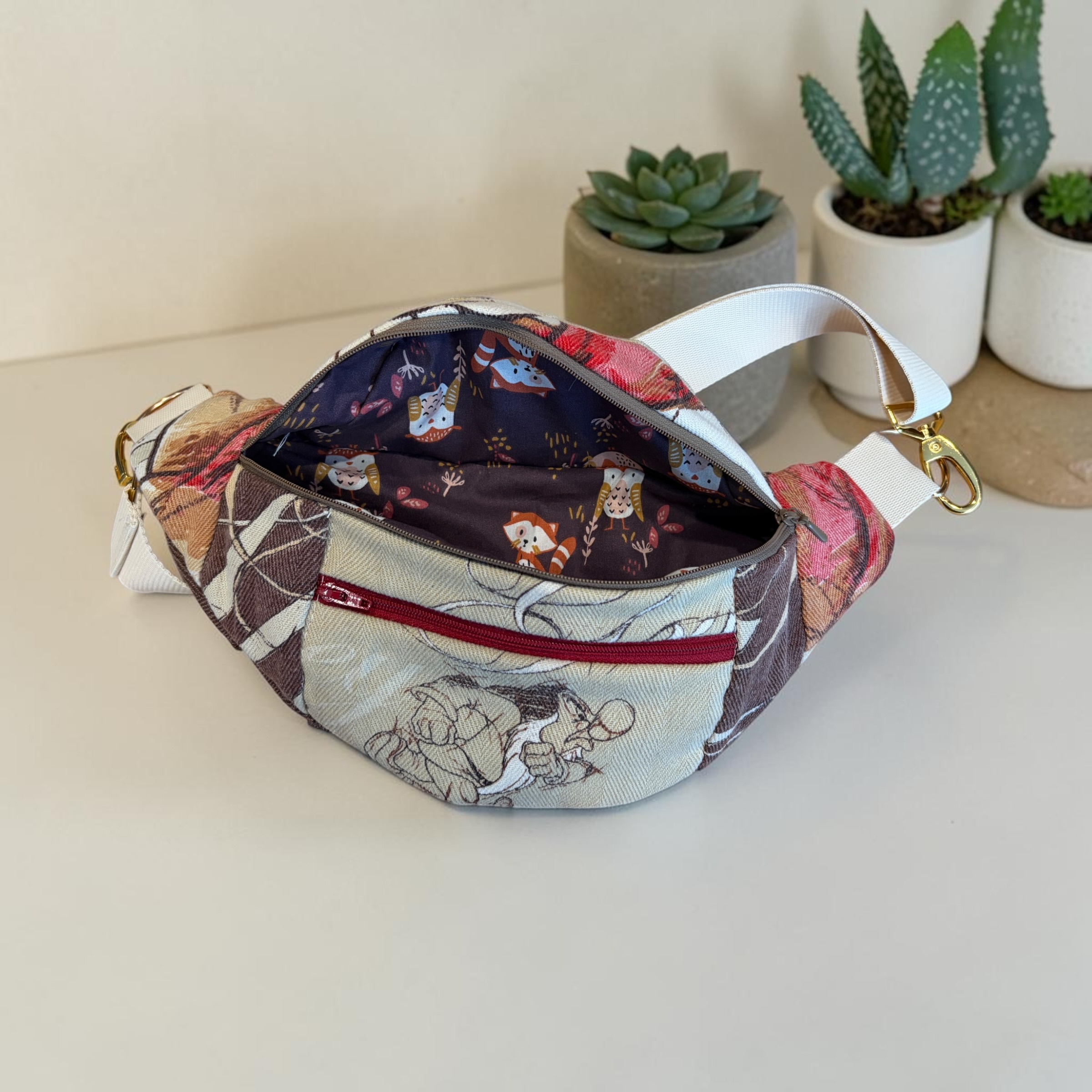 sac banane Grincheux — visuel 4