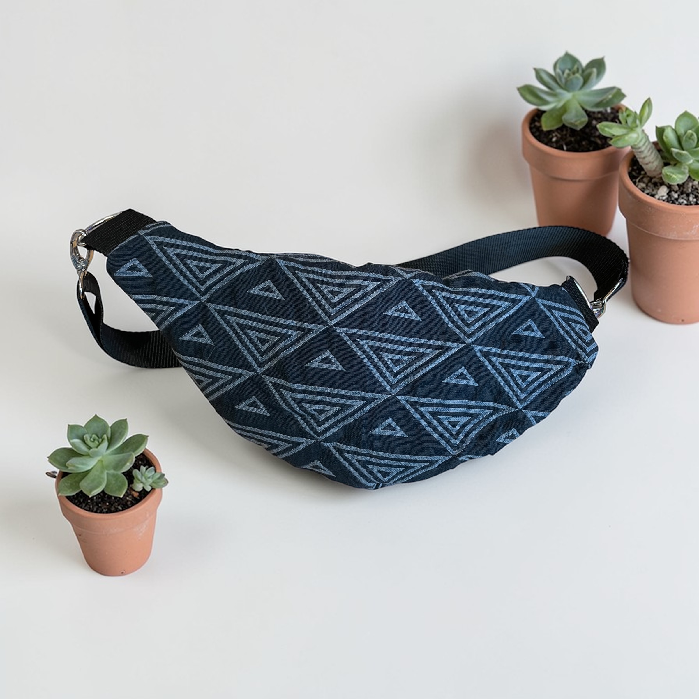 sac bannane noir et gris — visuel 3