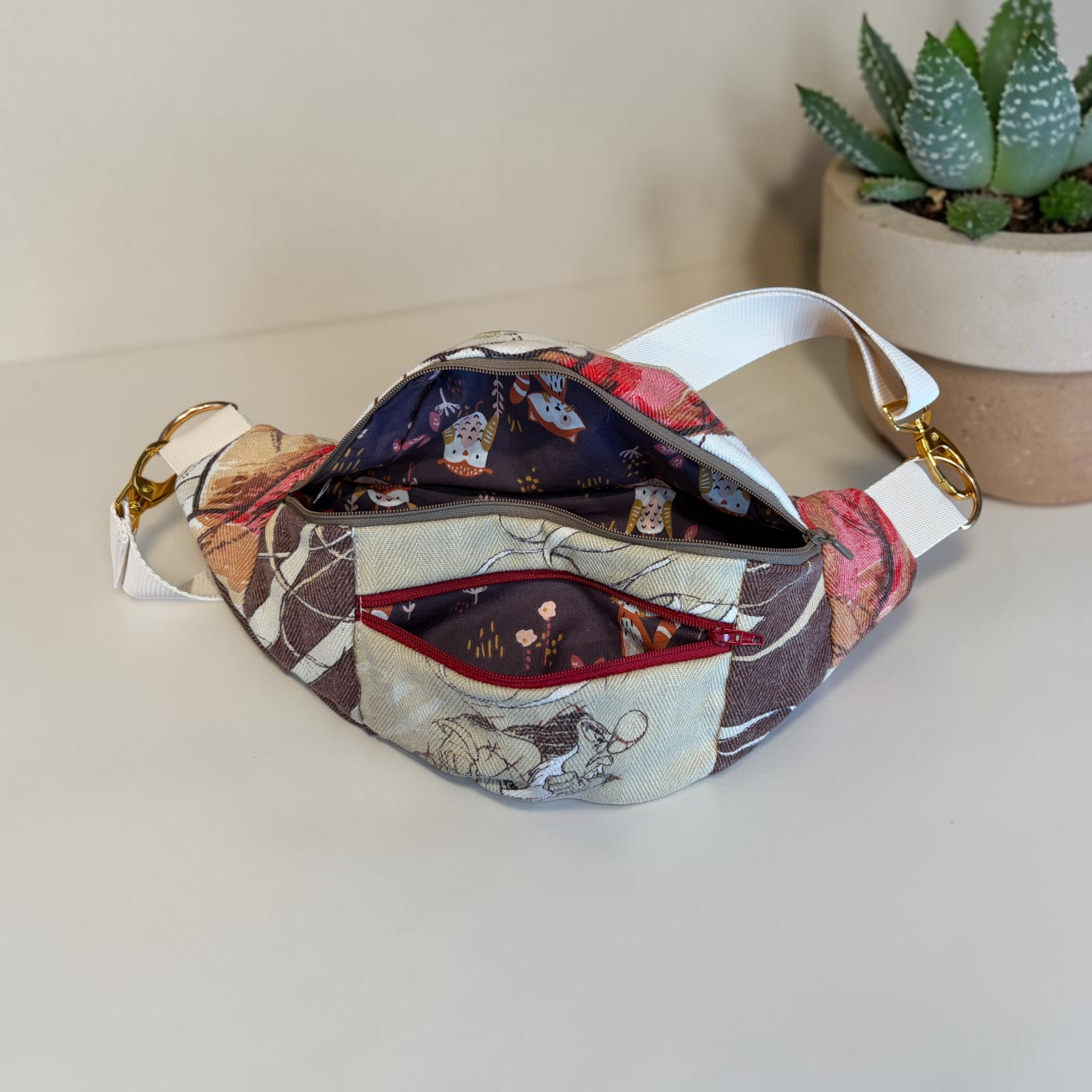 sac banane Grincheux — visuel 5