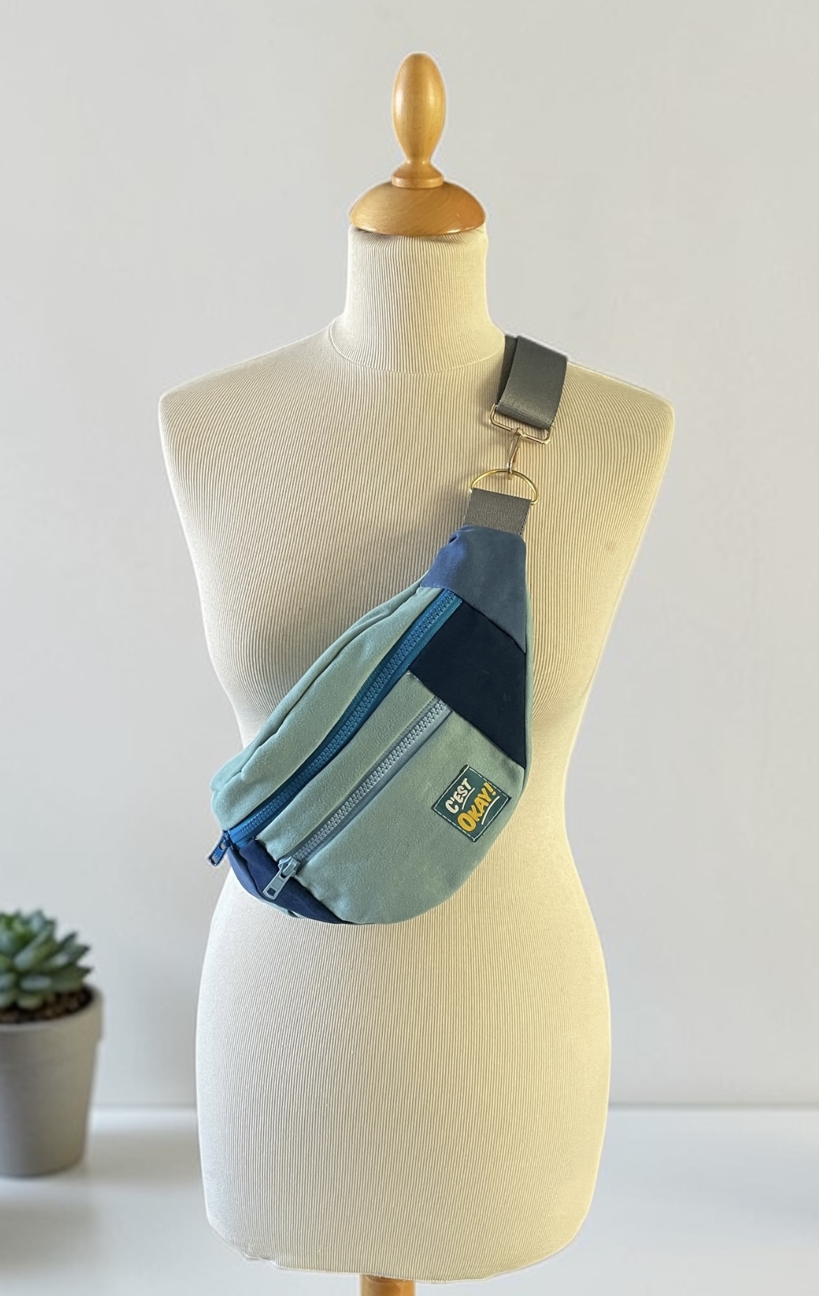 sac banane "c'est OKAY!" — visuel 1