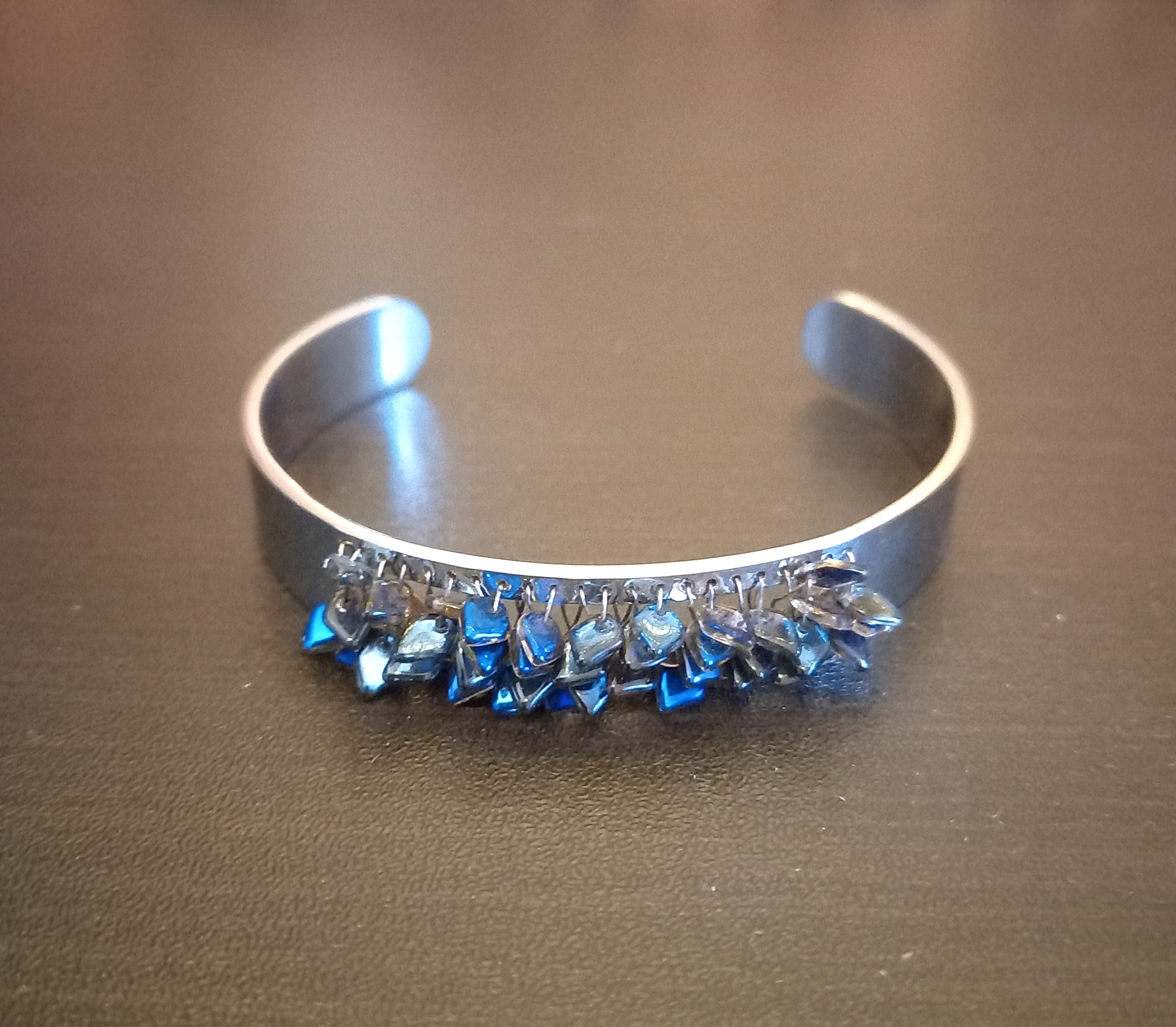 Bracelet en acier perlé — visuel 5