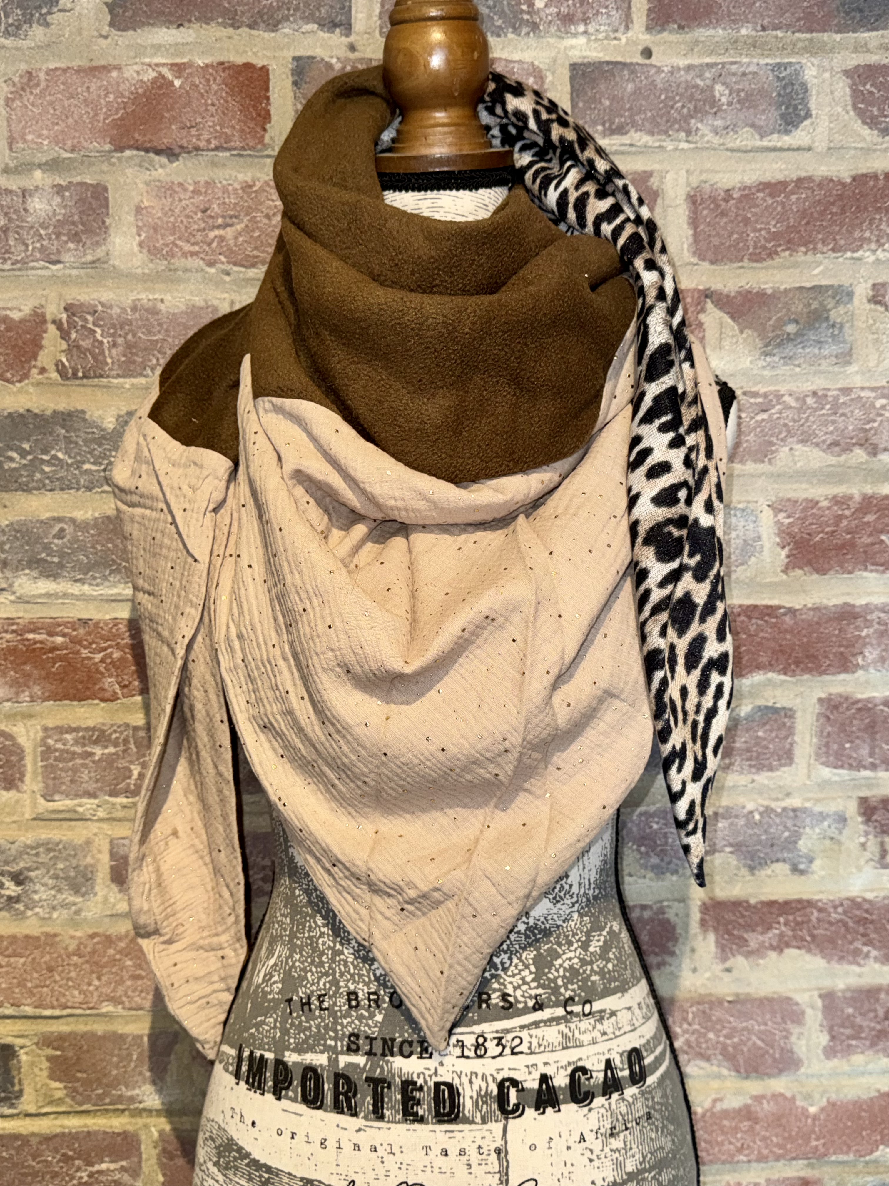 Grand foulard triangle — visuel 3