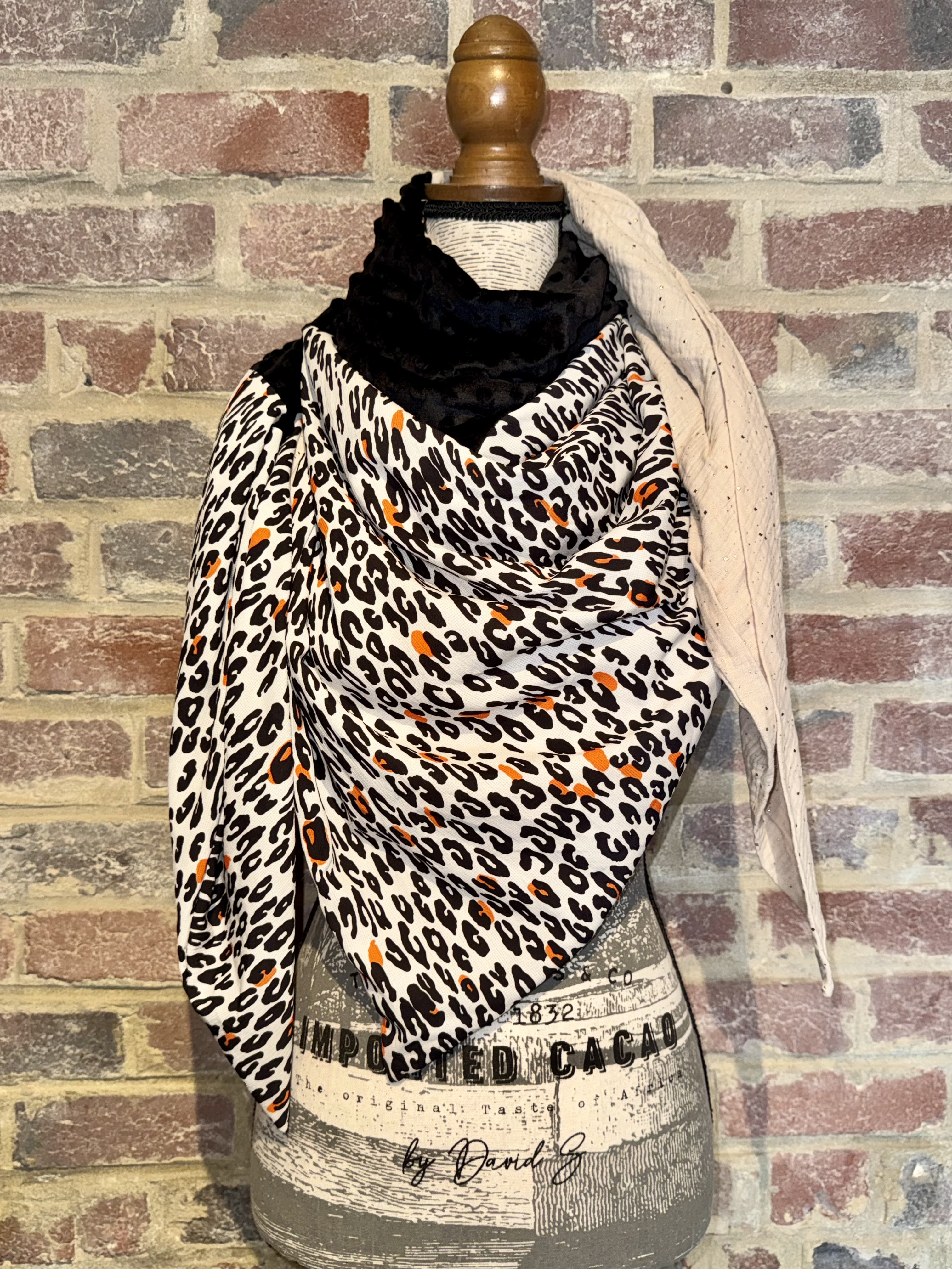 Grand foulard triangle — visuel 1