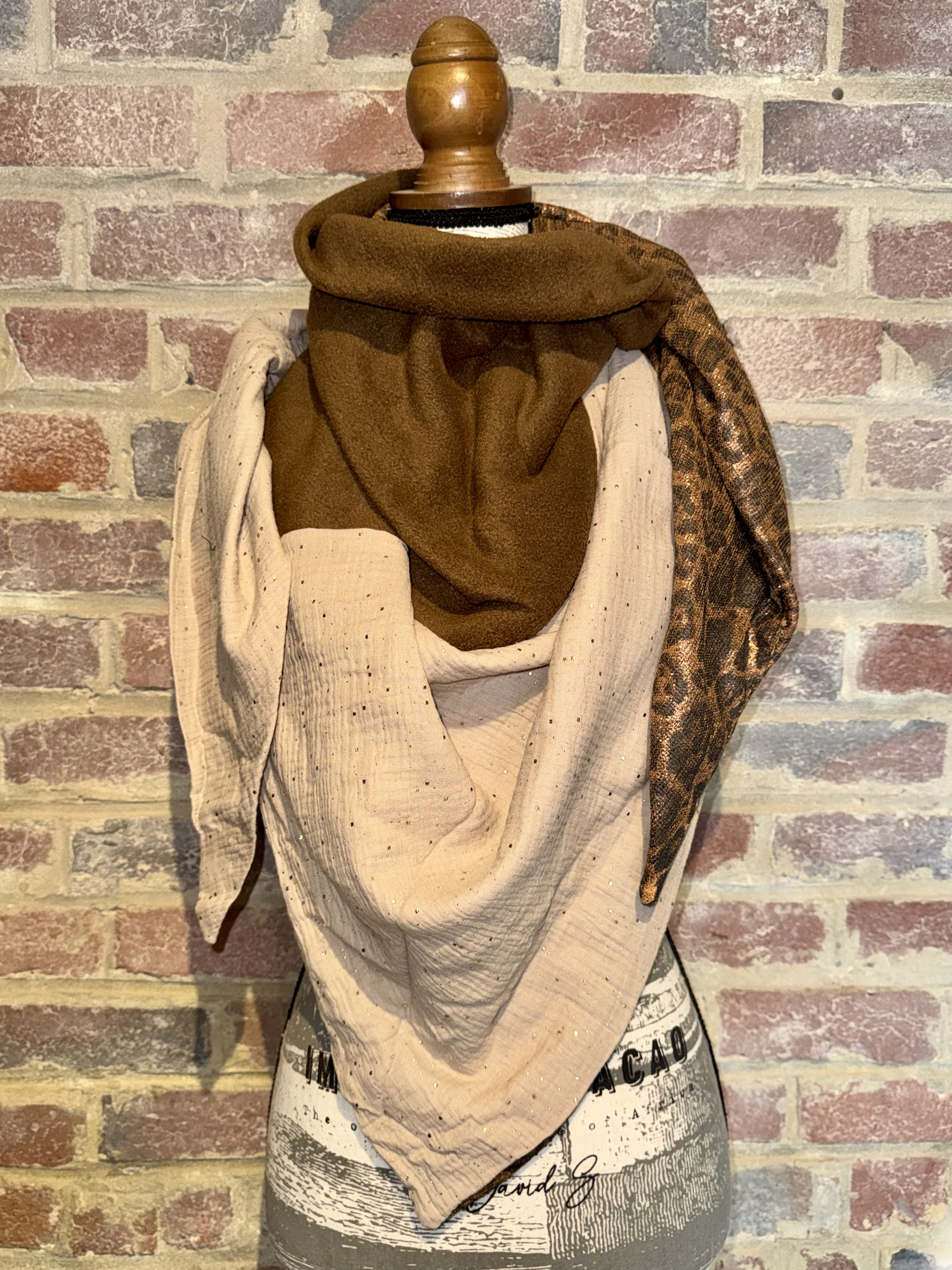 Grand foulard triangle — visuel 3