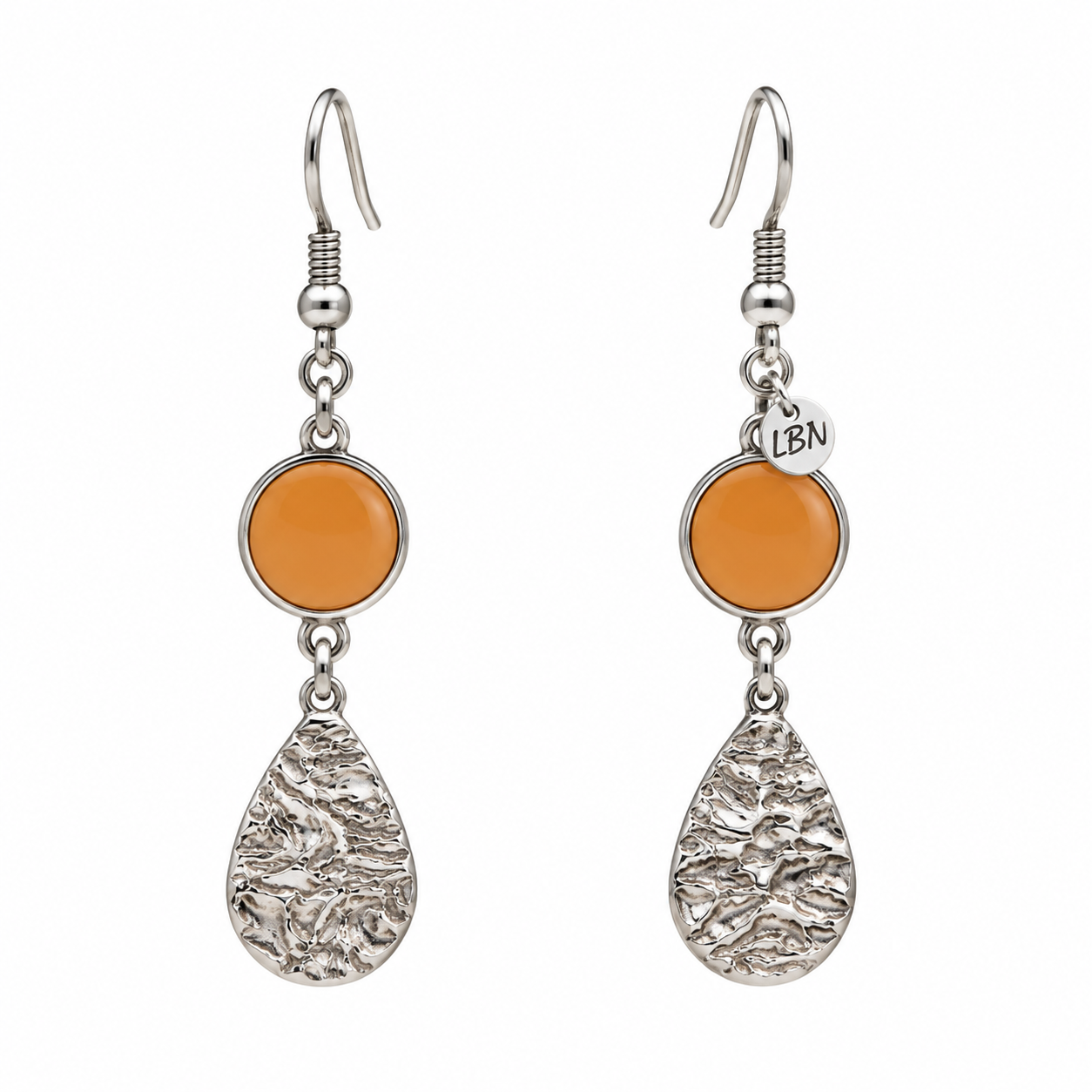 Boucles d'oreilles symétriques – Gouttes texturées argentées & touche d'orange — visuel 1