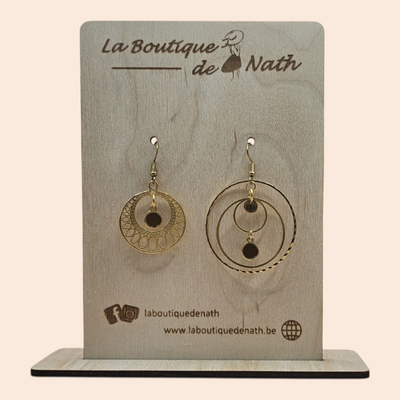Boucles d'oreilles asymétriques – Cercles & touche de brun — visuel 1
