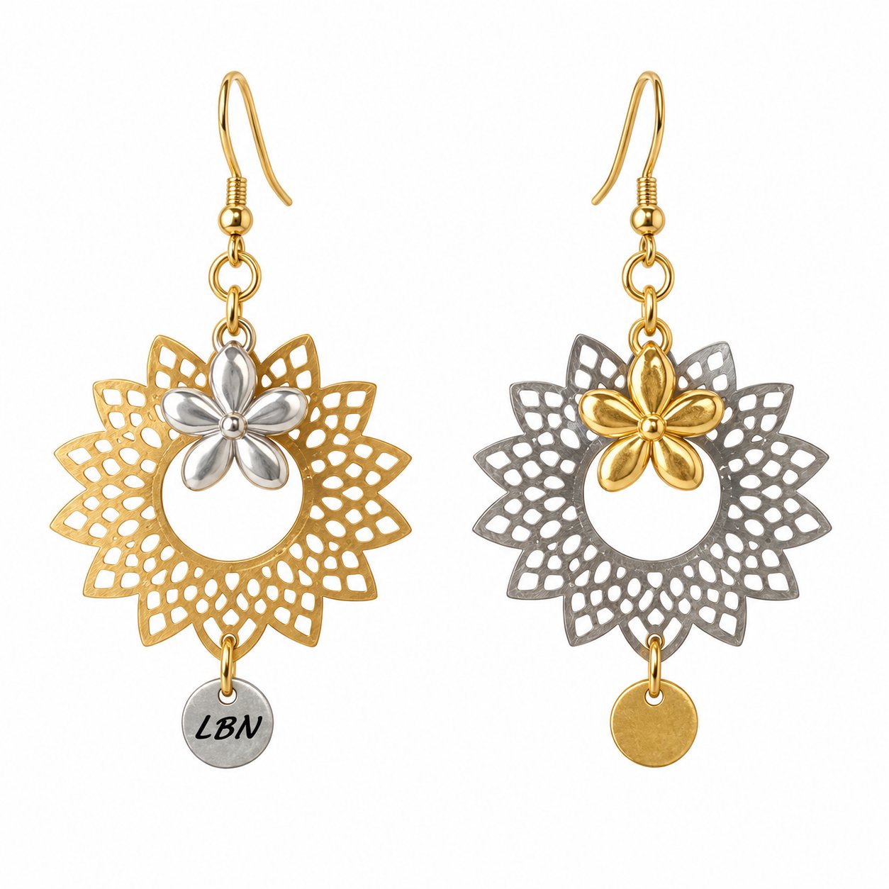 Boucles d'oreilles asymétriques – Rosaces ajourées et fleurs dorées et argentées — visuel 1