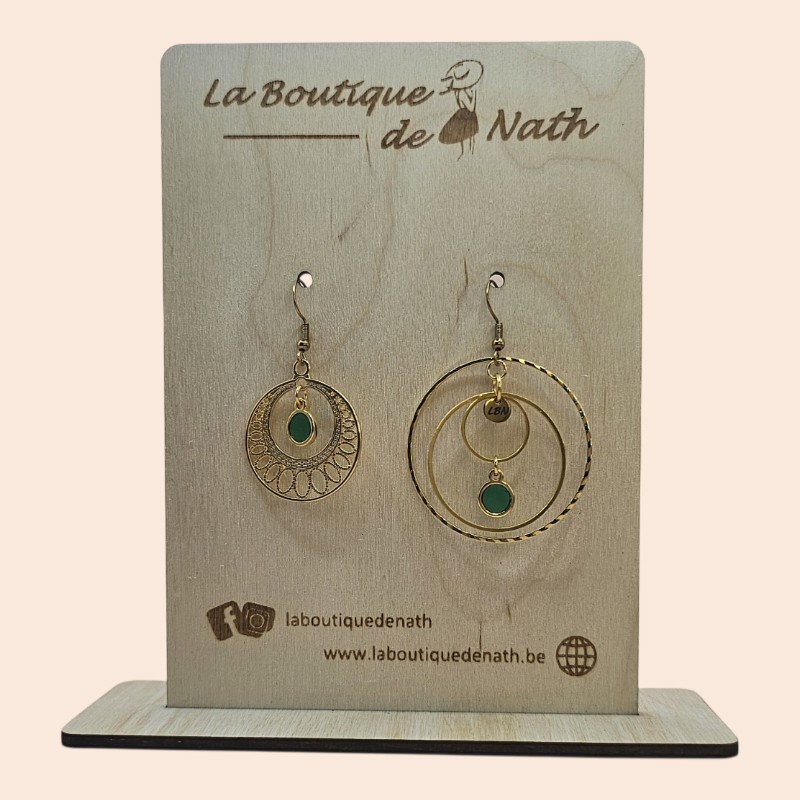 Boucles d’oreilles asymétriques – Cercles & Touches de vert — visuel 1