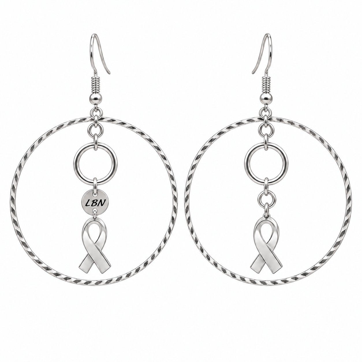Boucles d'oreilles symétriques – Anneaux argentés travaillés et rubans — visuel 1