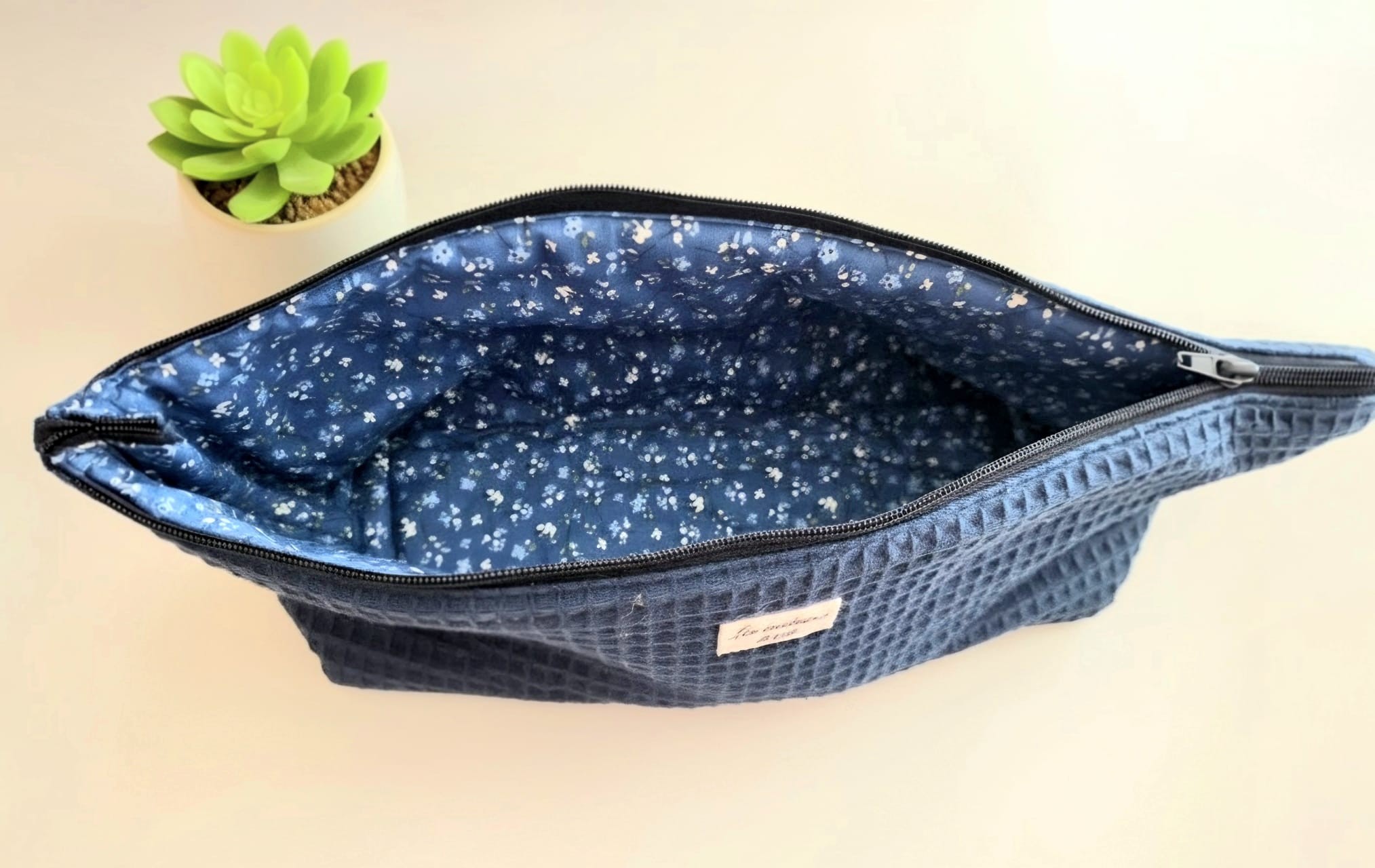 La trousse nid d'abeille — visuel 1