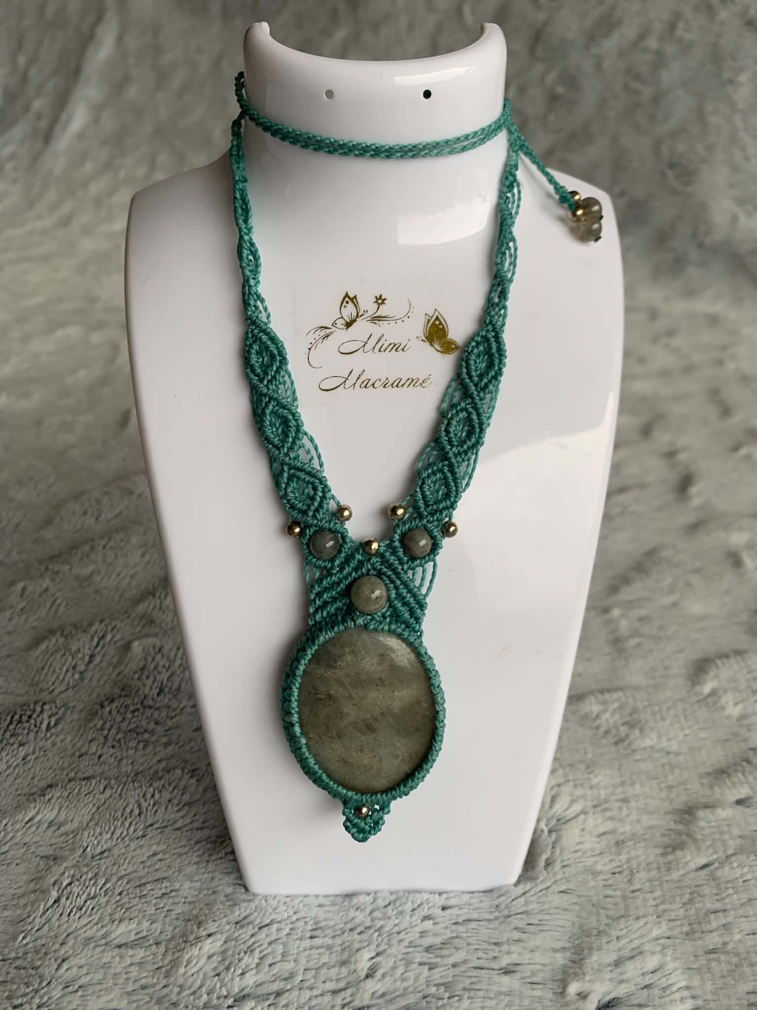 Collier micro-macramé et pierre labradorite — visuel 1