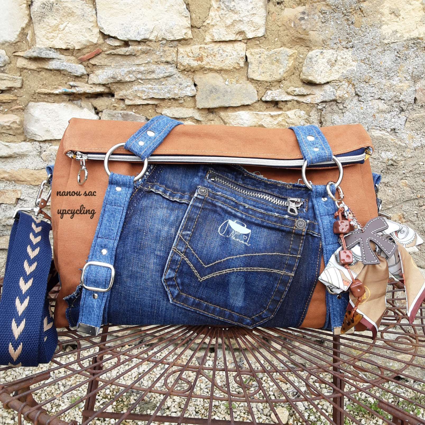 Sac à main upcyclé "Merryn" — visuel 1
