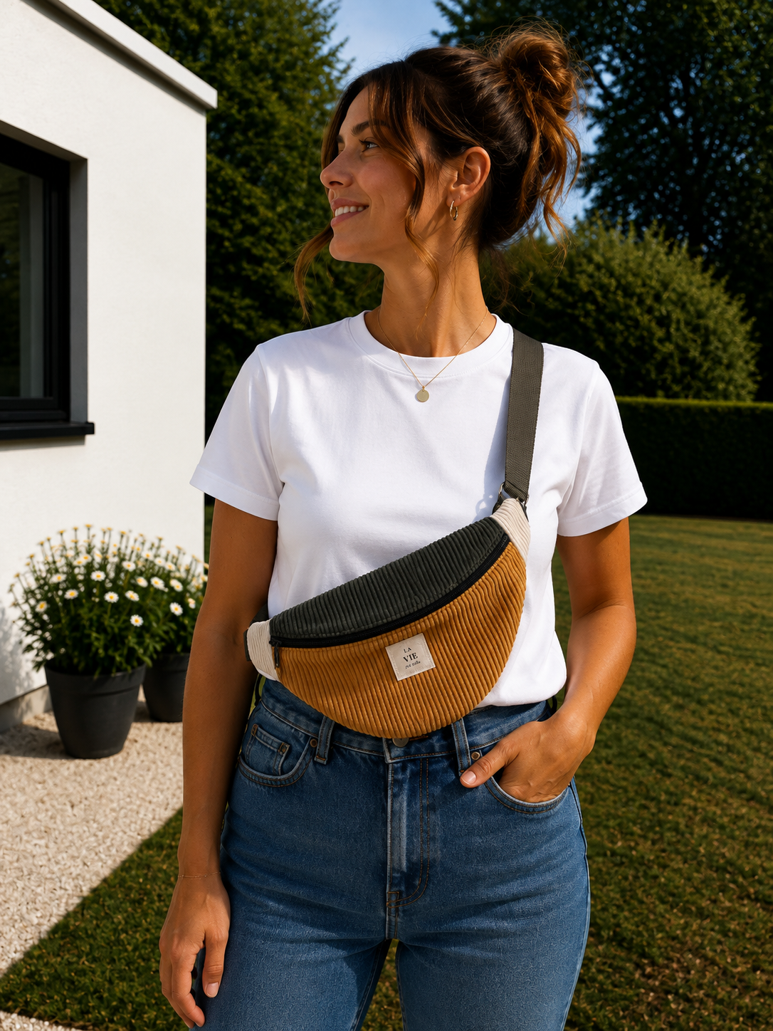 Sac banane en velours côtelé unique — visuel 1