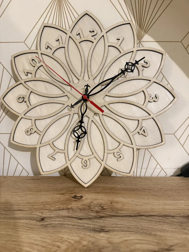Horloge — vue 1